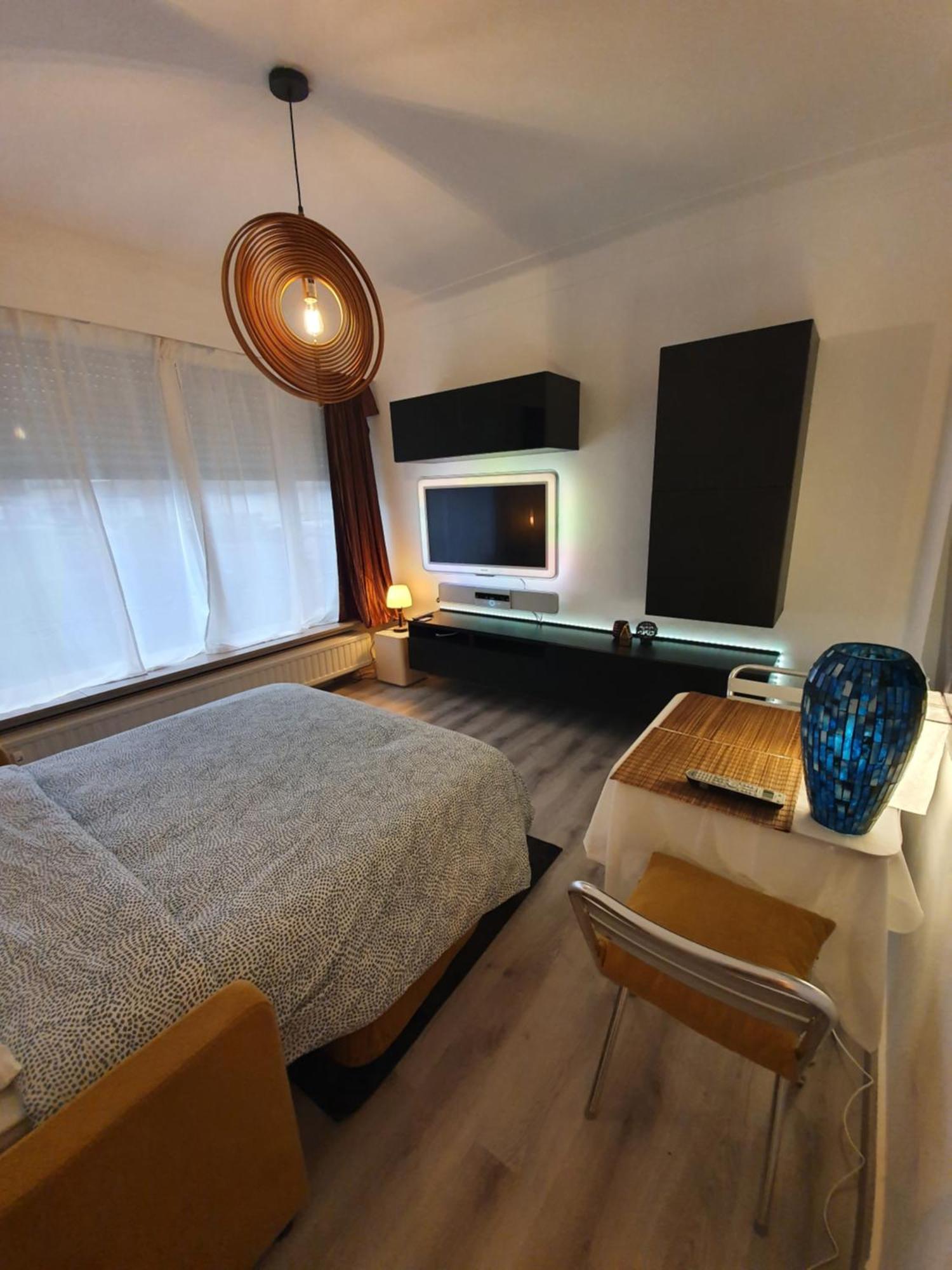 Antwerp Hideaway, Outside Of Low Emission Zone Anvers Extérieur photo